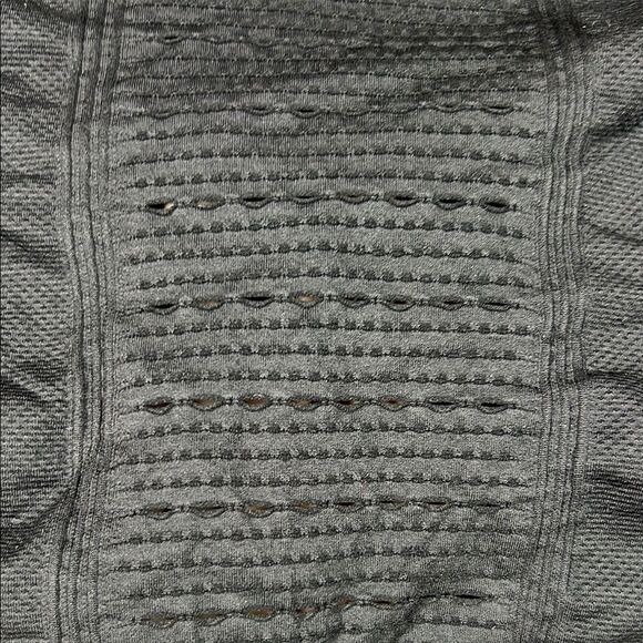 Gymshark Back Embellished Crop Top - Picture 3 of 10